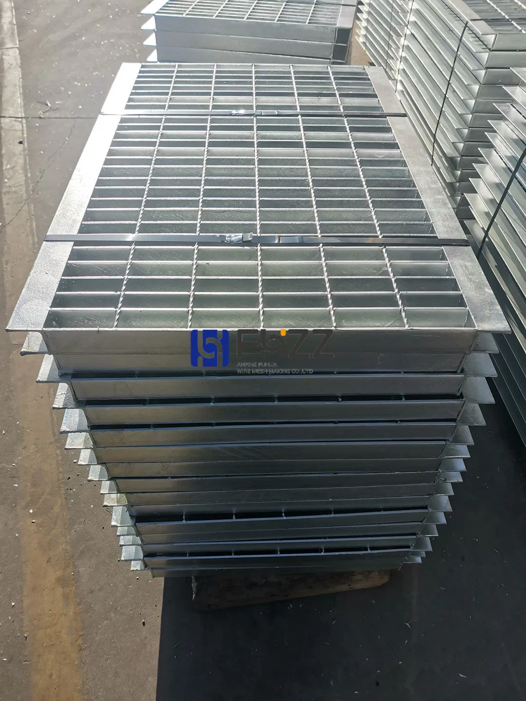 Hot Dipped Galvanized Metal Open Bar Grating Road Drainage Gutter Covers