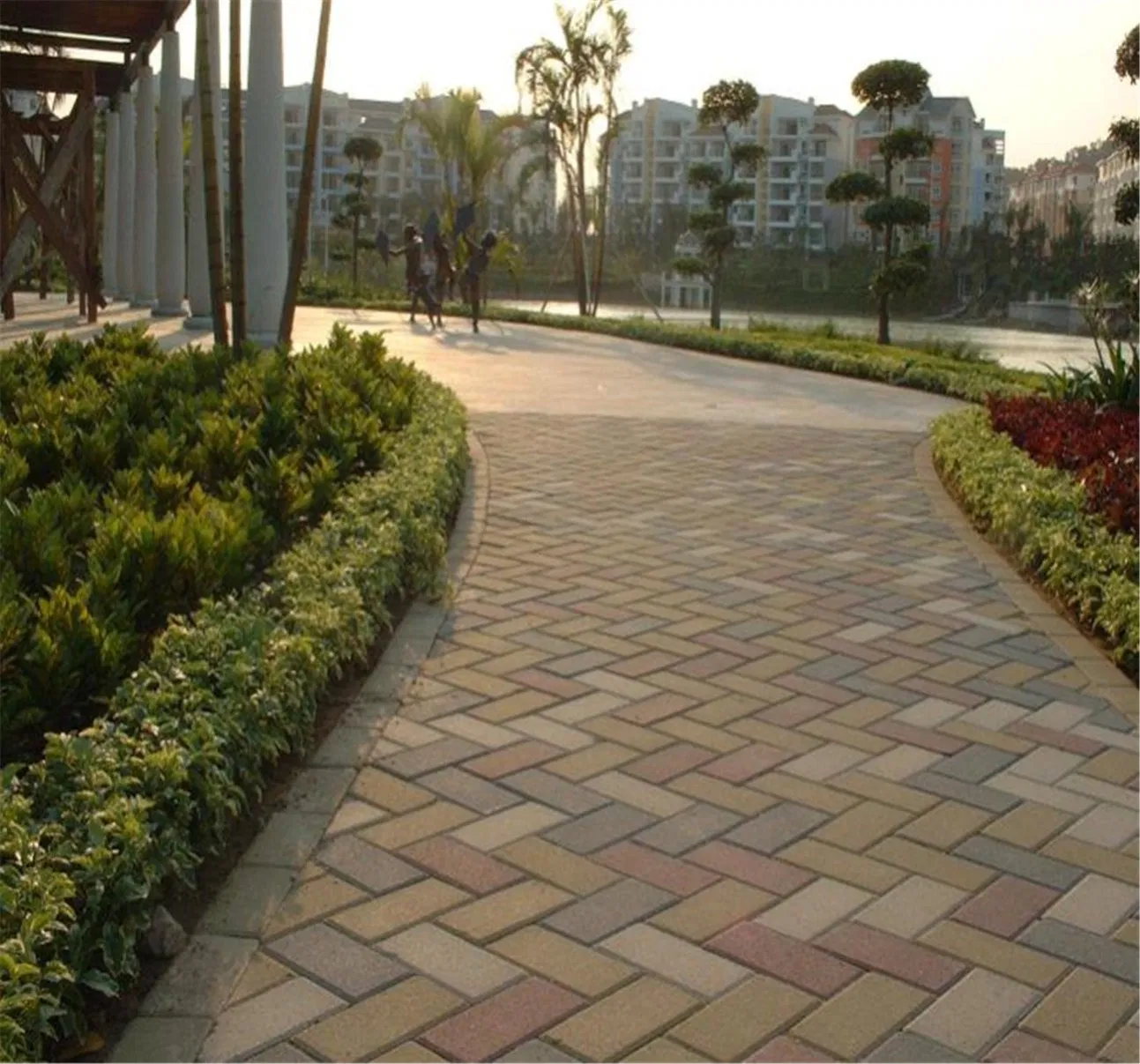 Factory Supply Ceramic Water Permeable Brick for Outdoor Project Water Absorbing Brick