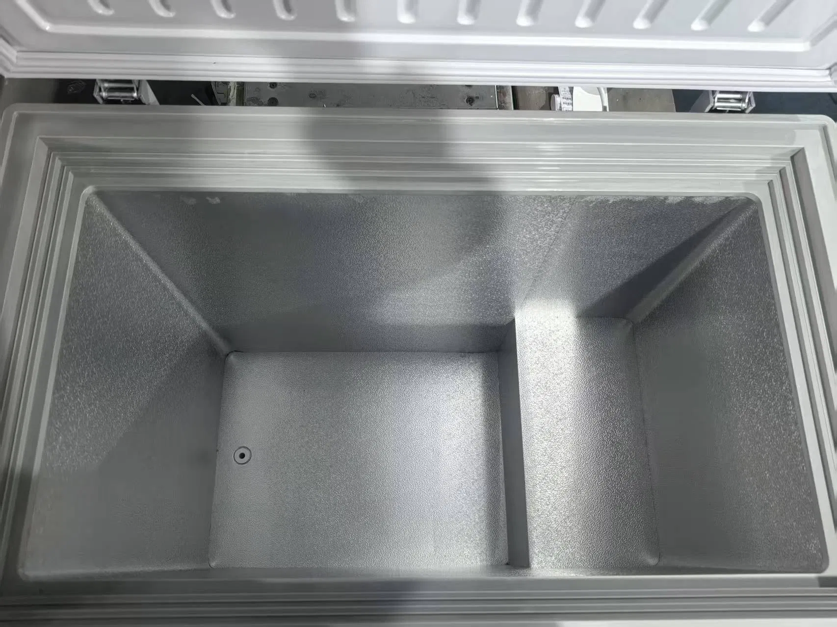 Large Capacity Horizontal Freezer Chest Freezer Household Solar Freezer Price