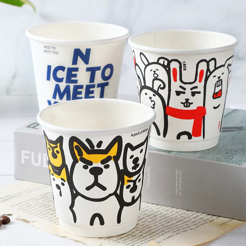 Двухслойная бумажная чашка с универсальной крышкой