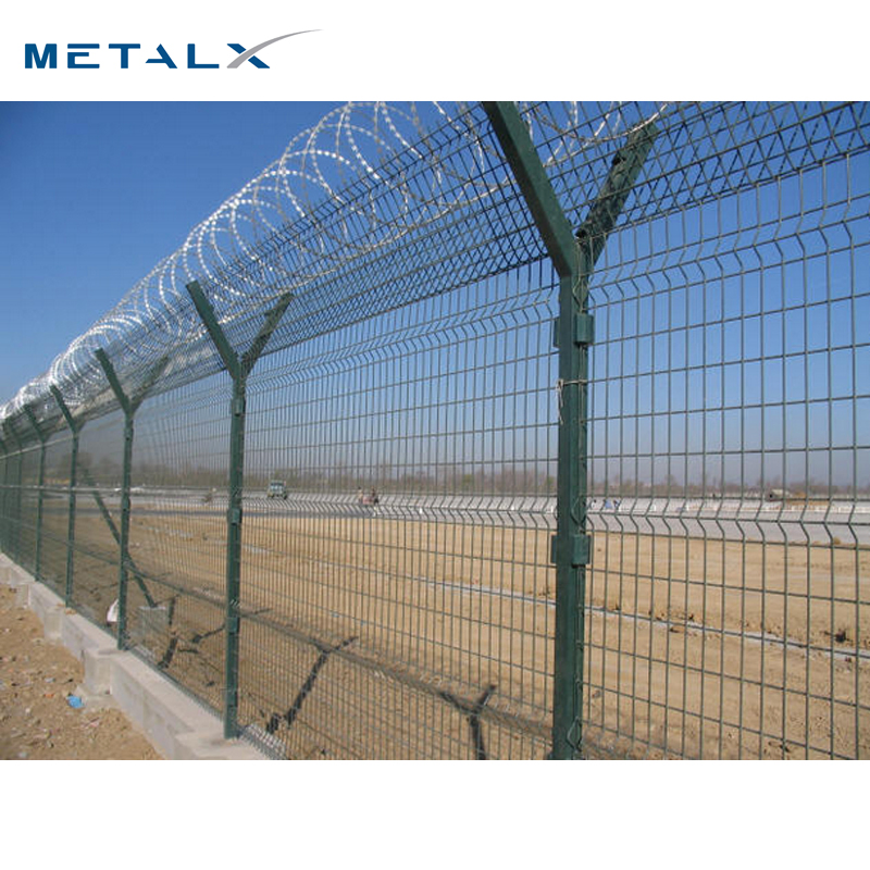 High Quality Powder Coated Welded Wire Mesh Anti Climb Curved Mesh Airport Fencing with Razor Barbed Wire
