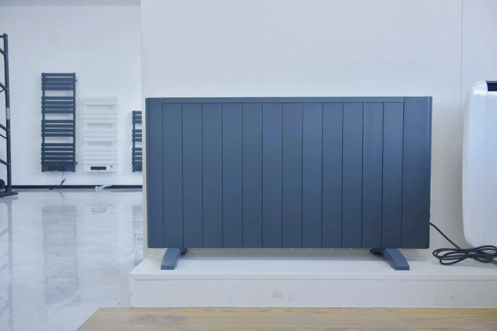 1800W Smart Digital Convection Heater – Adjustable Thermostat, Child-Safe, Ultra-Thin Design