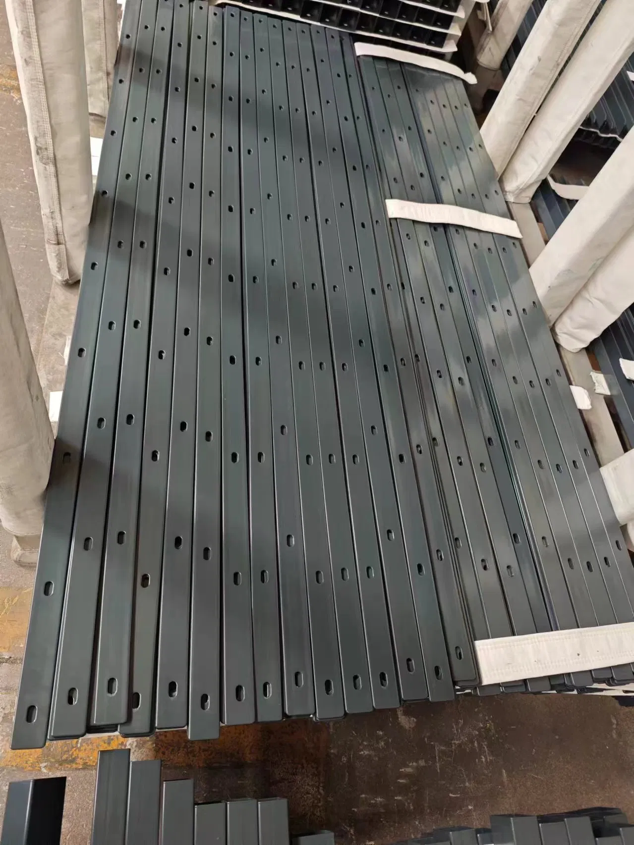 Durable Electrostatic Spraying PVC Guardrail Post for Fencing