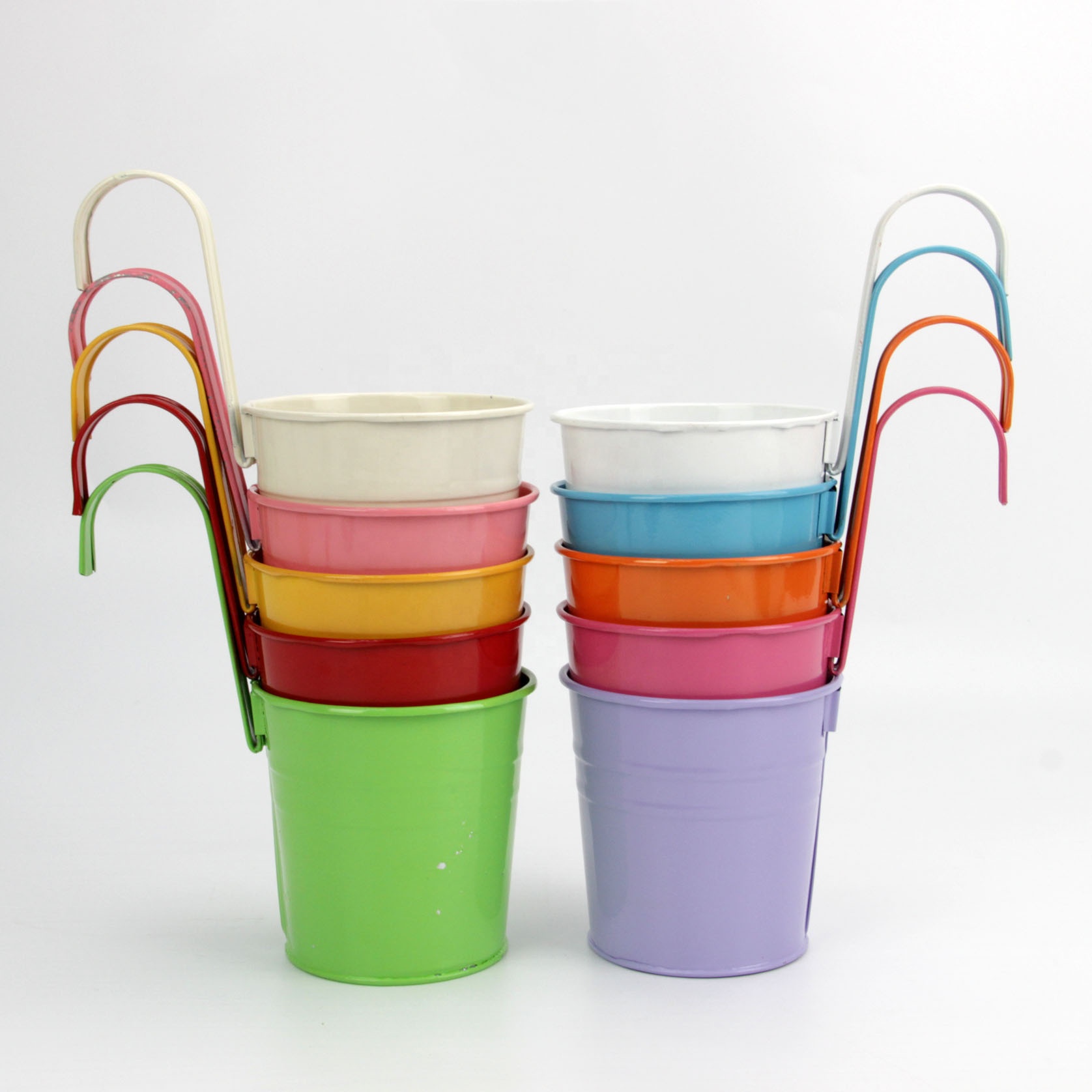 Горшки подвесные садовые металл пластик съемный крючок