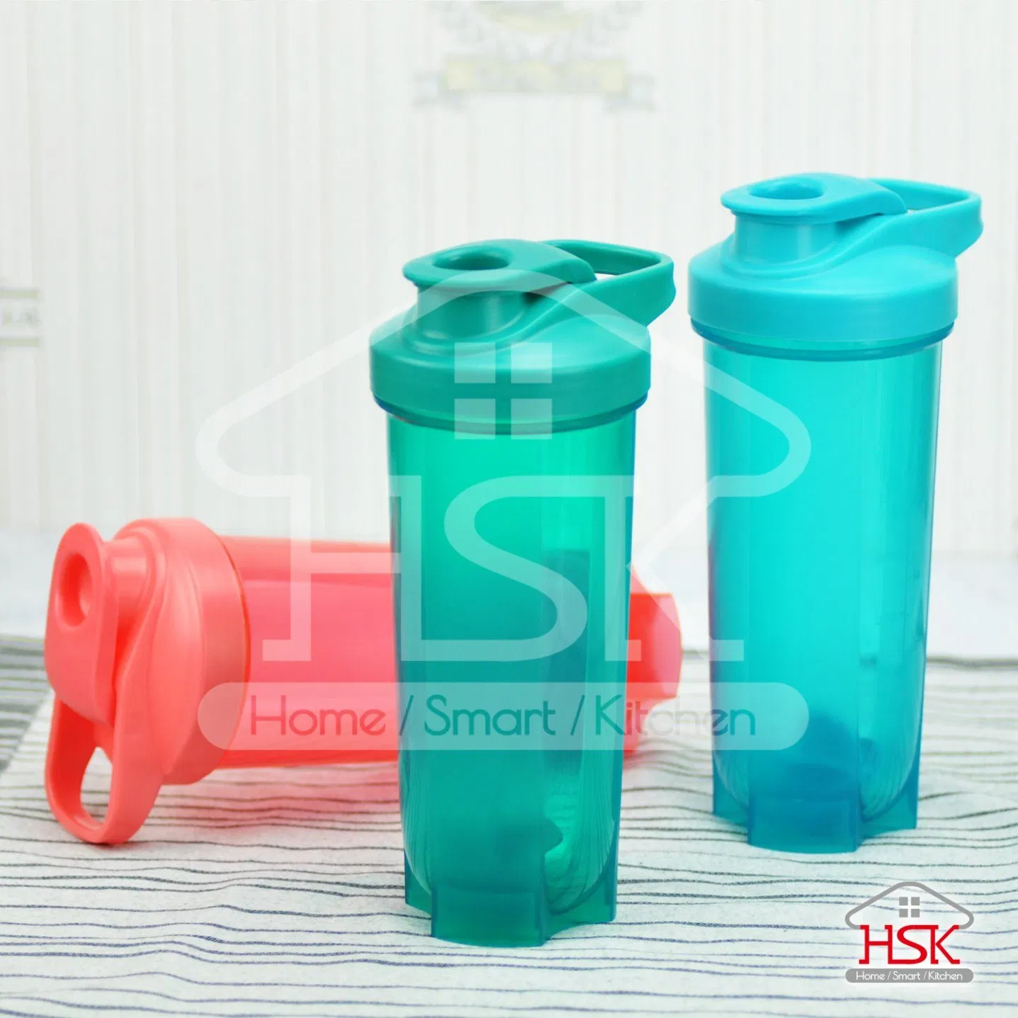 Sports Water Bottle - Protein Shaker Bottle, Leak Proof 700ml/24oz, Outdoor