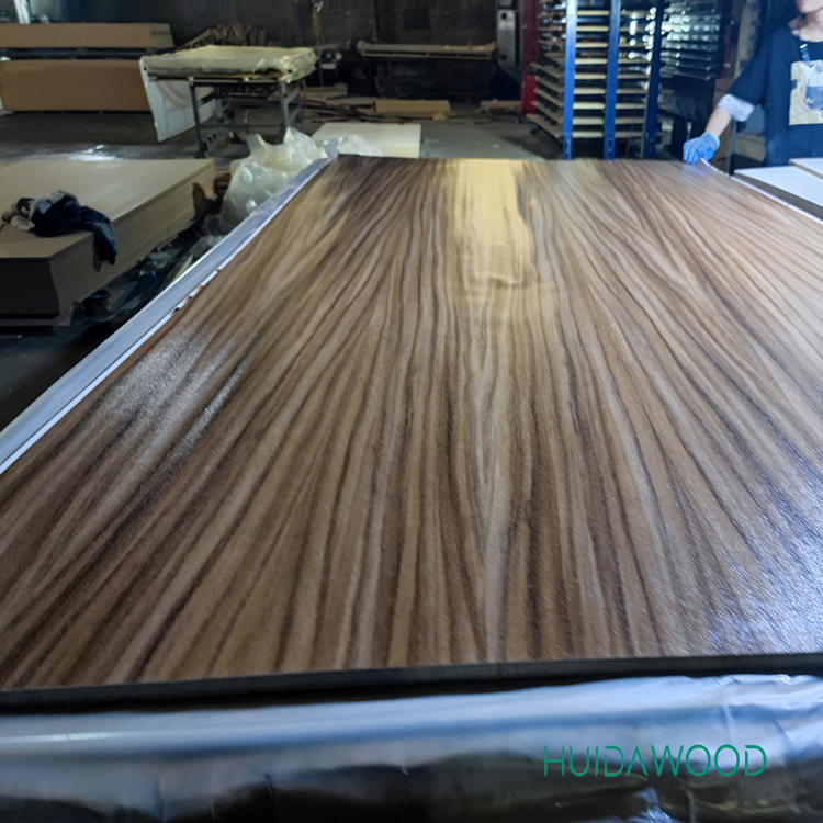 Widely Used Good Quality Melamine Particle Board High Bending Strength Usage Adequate for Furniture and Interior Becoration