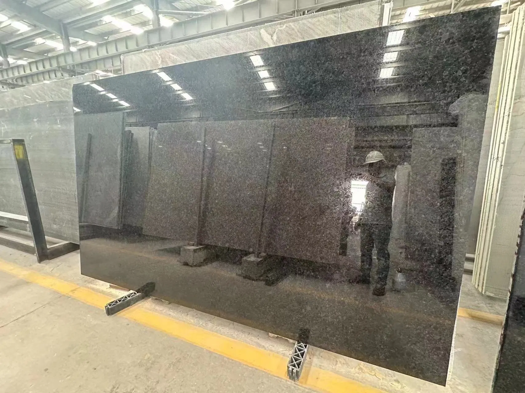 Natural Stone Granite Imported Granite Oriental Red Decoration Material for Wall Cladding Kitchen