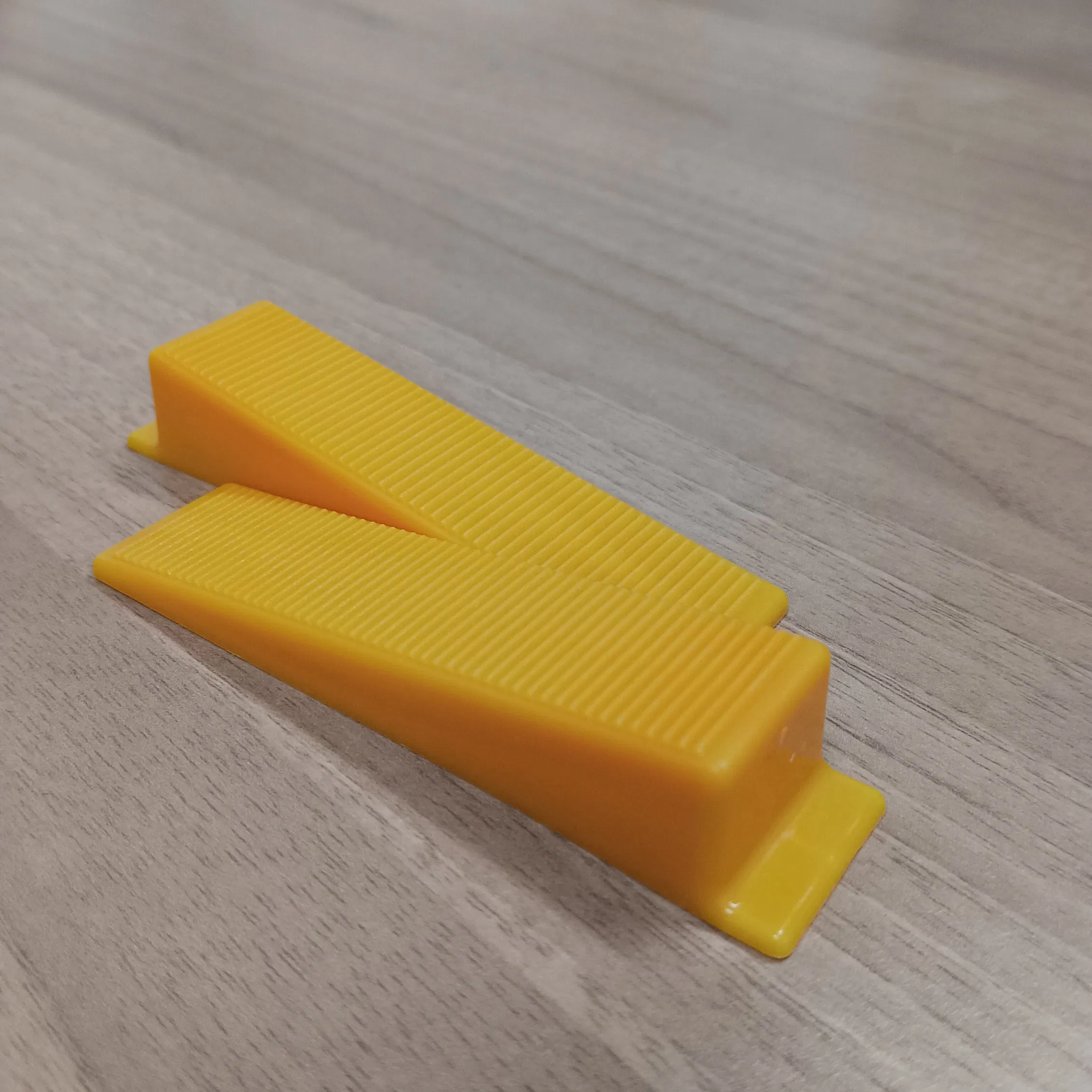 Plastic Wedge Spacer Clip Leveling Paving Tiling Accessories Tile Leveling Systen