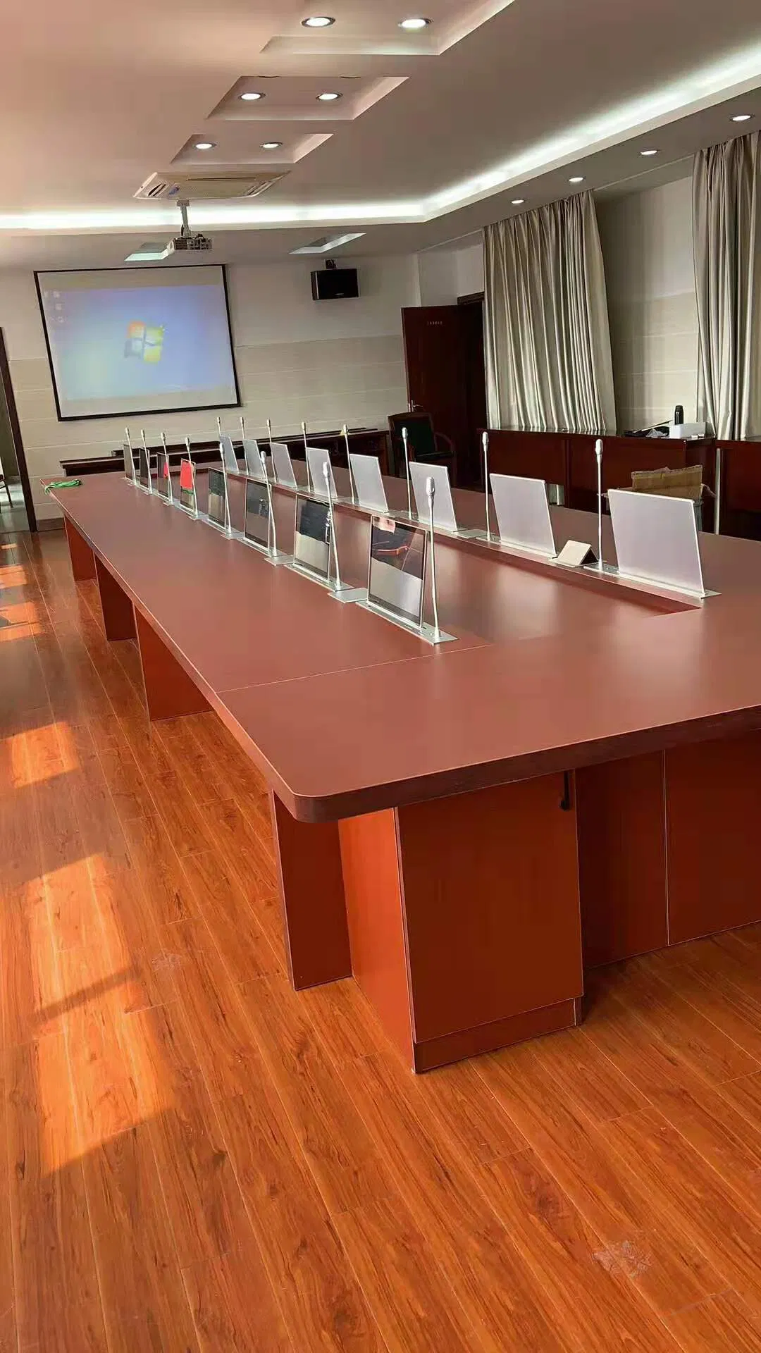 Video Room Screen Display System