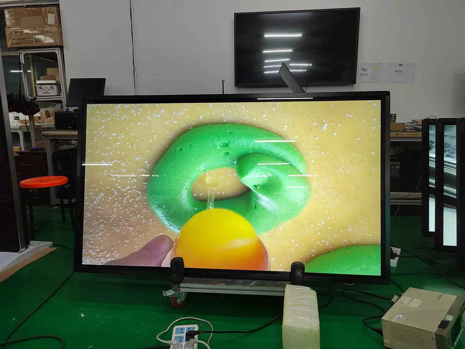 Настенный Android киоск для рекламы и меню, 32 дюйма