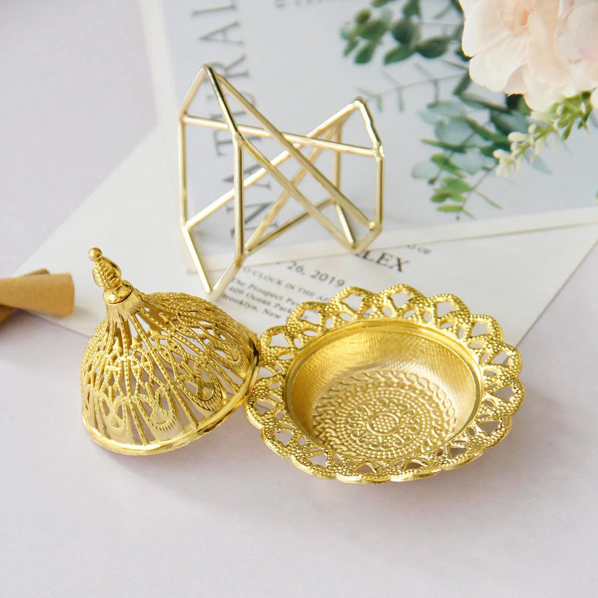 Wholesale Middle East Arab Incense Burner Metal Incense Burner