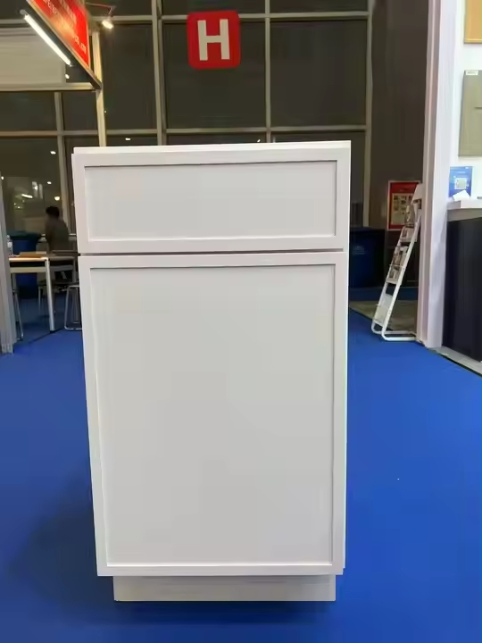 Solid Birch Wood Shaker Style Modern Kitchen Cabinets Rustic Home Flat Pack Set with Lacquer Finish Plywood MDF Carcass Material