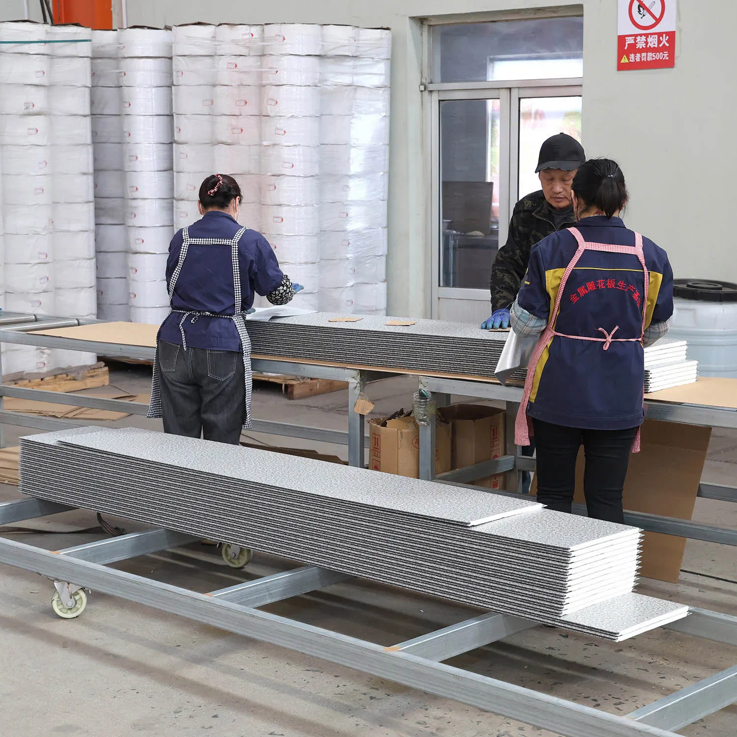 External Wall Cladding 16mm/20mm/25mm Drywall Panel Polyurethane Foam Rigid Insulation Metal Sandwich Panel