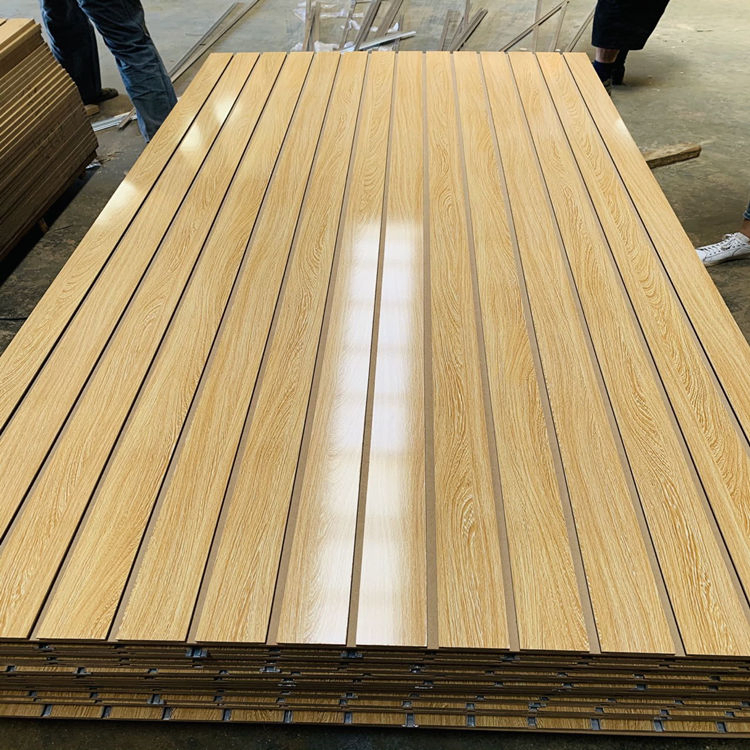 High Gloss Light Oak Wood Grain Melamine MDF Slatwall Panel Aluminum Insert Groove Board