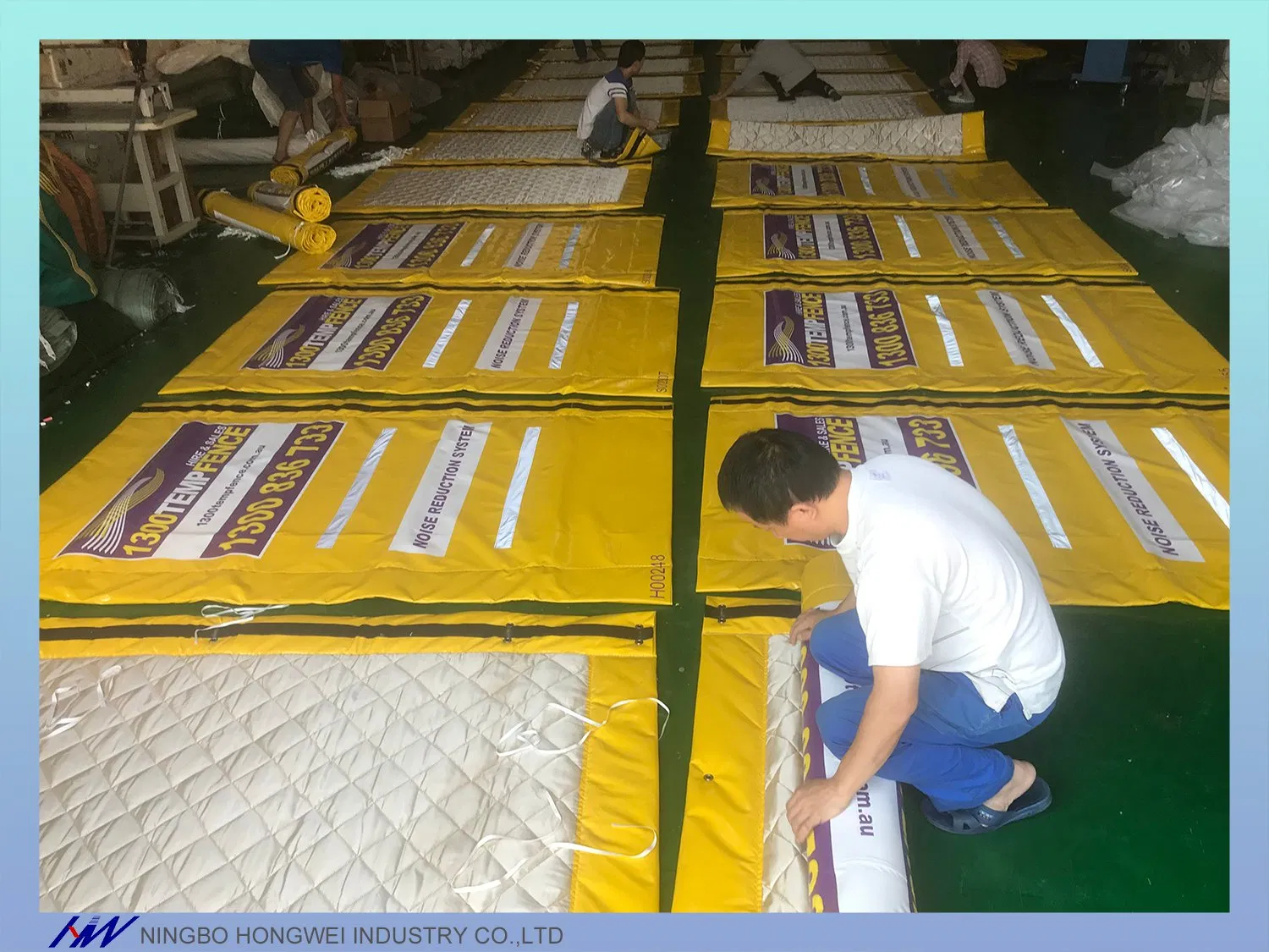 Square Pattern Noise Reduction Curtain with High Apparent Density