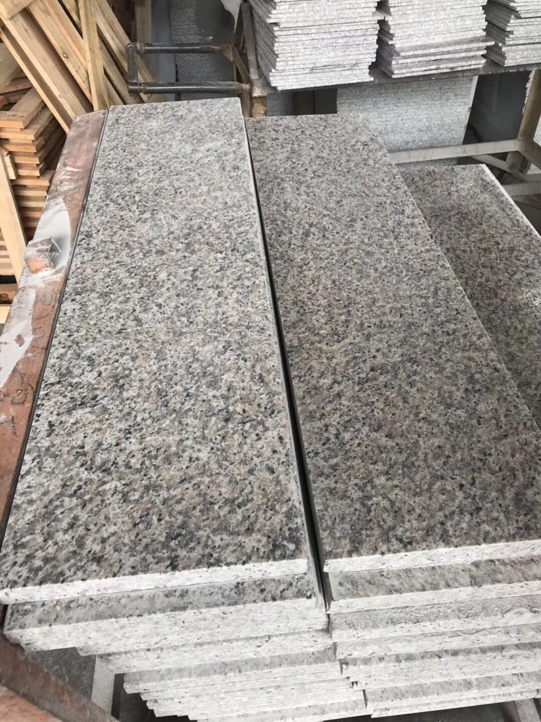 Tiger Skin Red Granite Flooring Tile