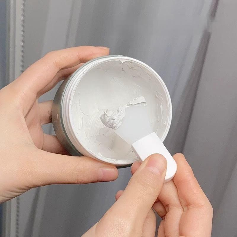Mini Silicone Mask Brush Soft Clay Mask Applicator, Facial Skincare Brush for Cream & Foundation Easy to Clean
