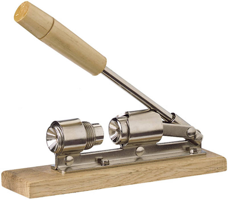 Factory Wholesale High Quality Heavy Duty Nut Walnut Cracker Tool Easy Quick Walnut Cashew Almond Nut Cracker