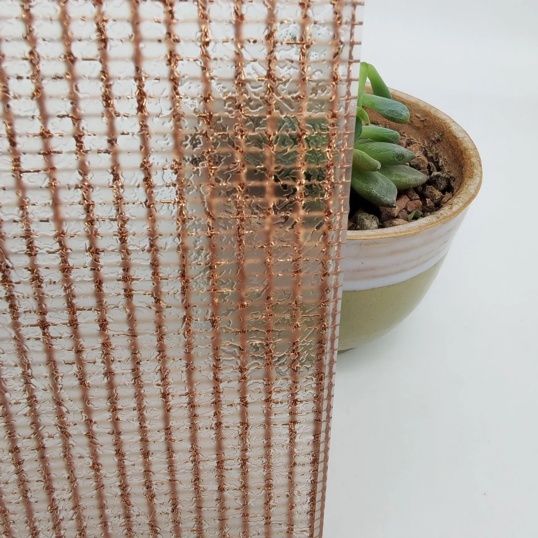 Metal Mesh Laminated Decorative Glass for Luxury Home Designs