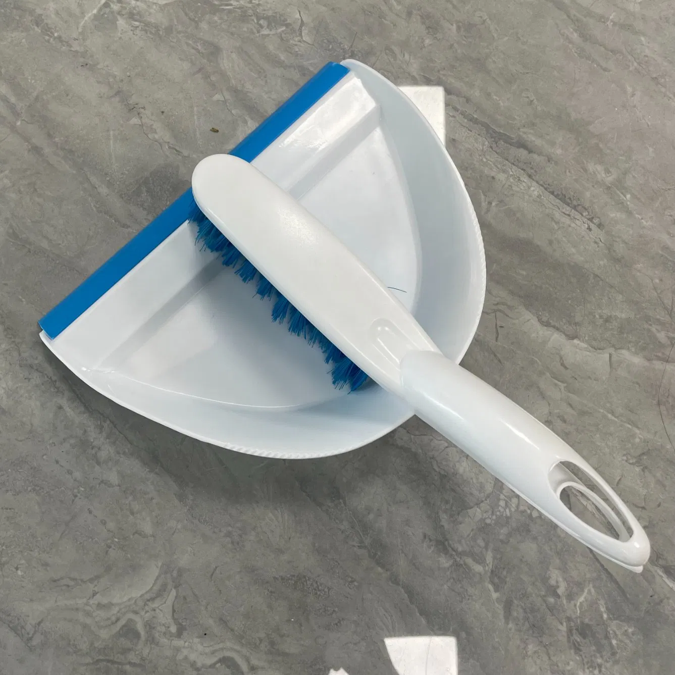 Houme Use Plastic Cleaning Tools Rubber Handle Plastic Dustpan Set Cleaning Set