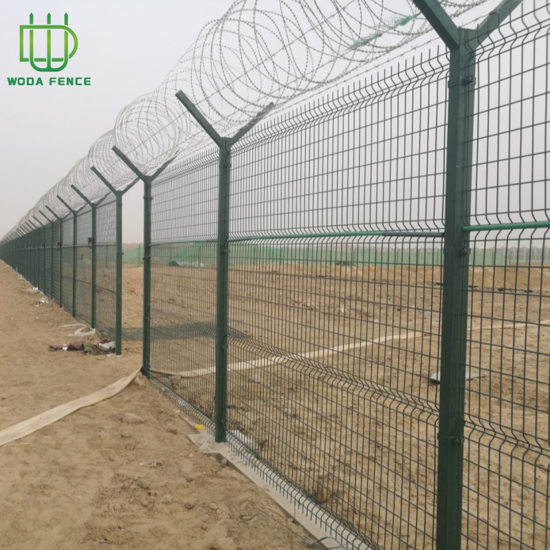 PVC 3D Bending Welded Wire Mesh Highway Outdoor Fence Panels