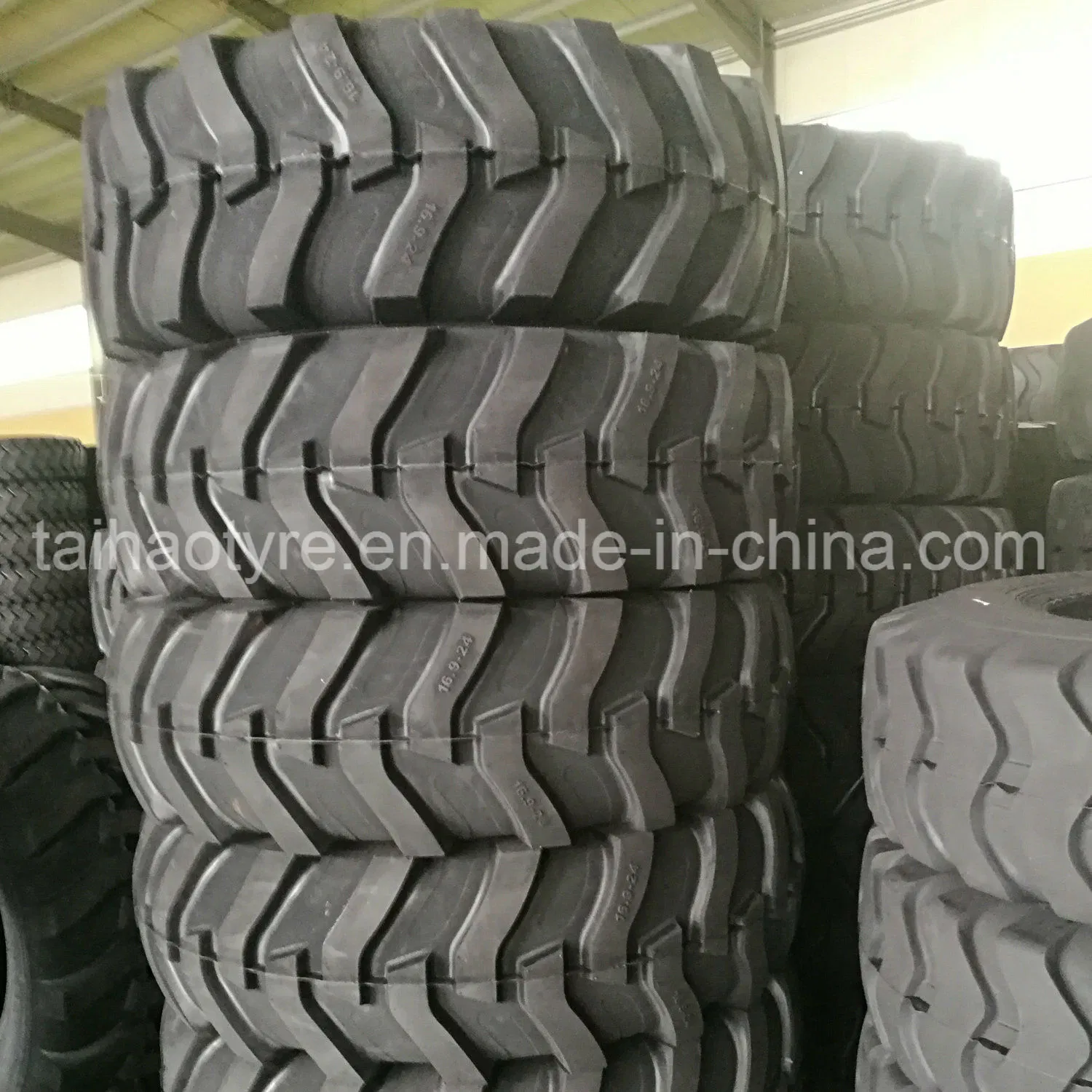 Промышленная шина 16.9-24, 18.4-26 и другие размеры