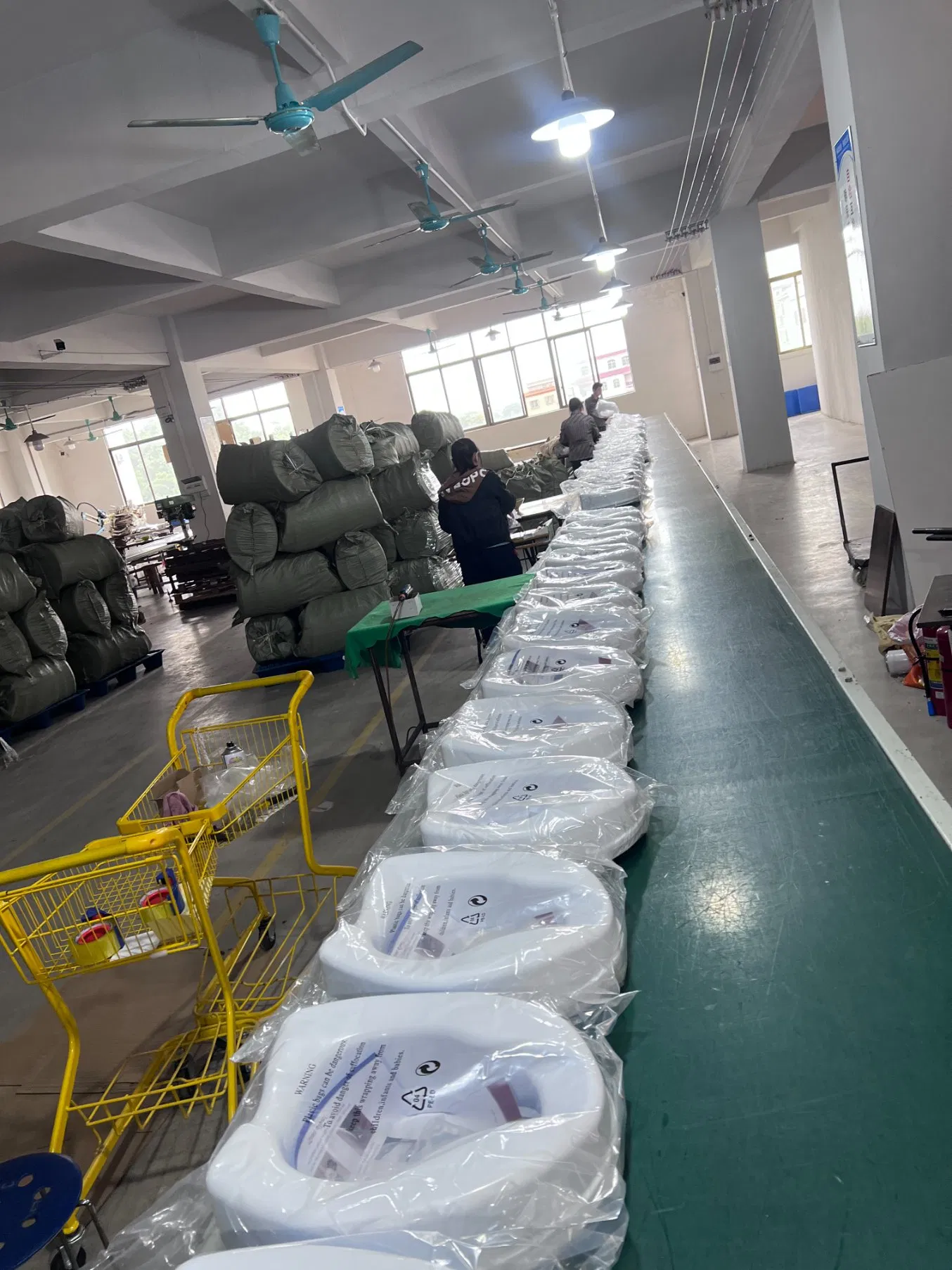 EU Type Raised Toilet Seat (Height: 2"/4"/6")