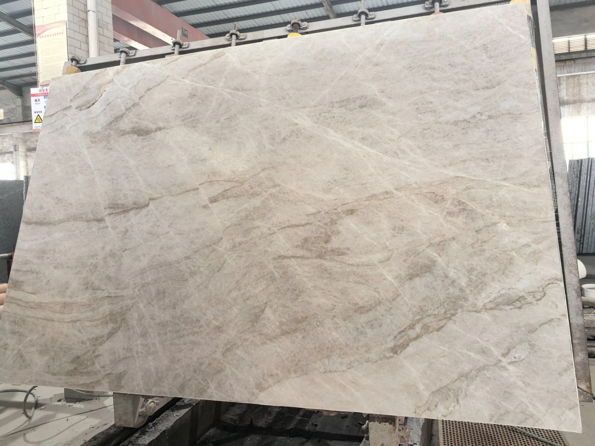 Luxury Polished Taj Mahal Quartzite Kitchen Cabniets Countertops and Marble Slabs in 2cm