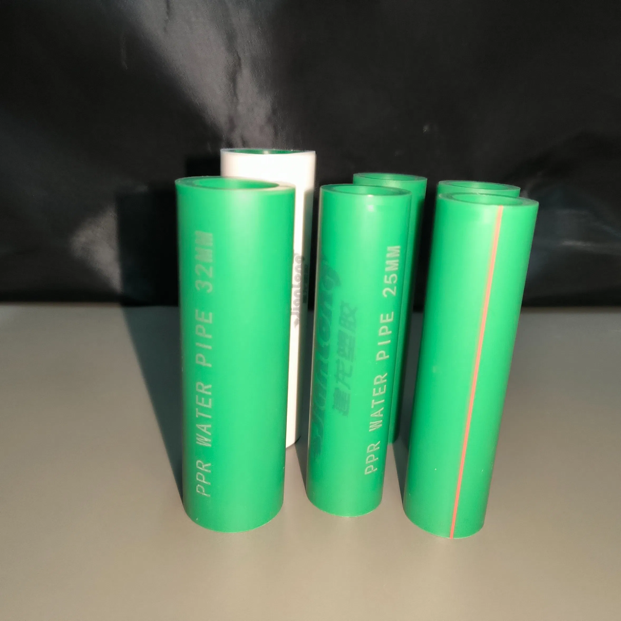 National Standard PPR Green and White Hot and Cold Water Pipe PPR Pipe