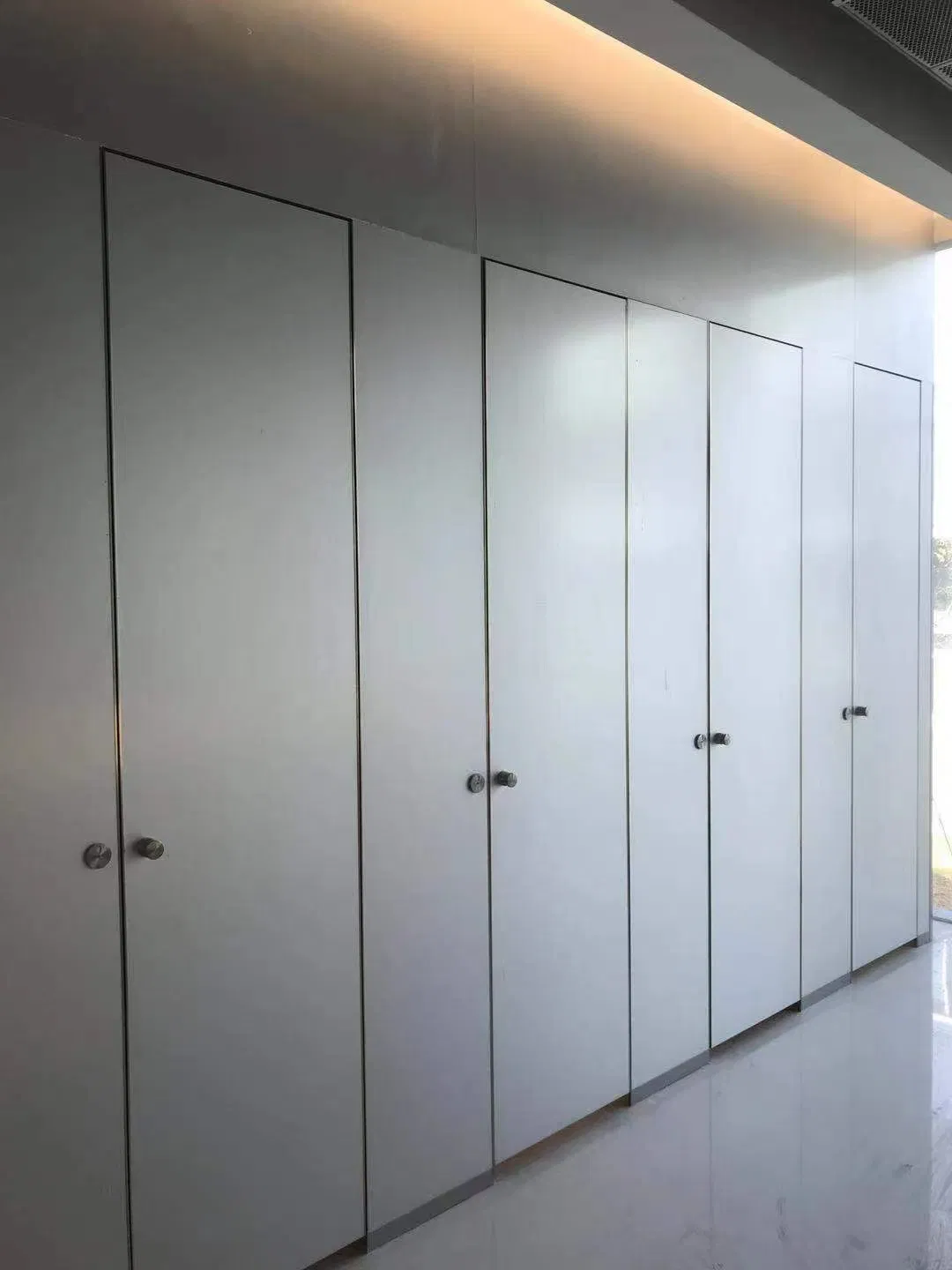 Factory Direct Customize Compact Laminate Partition