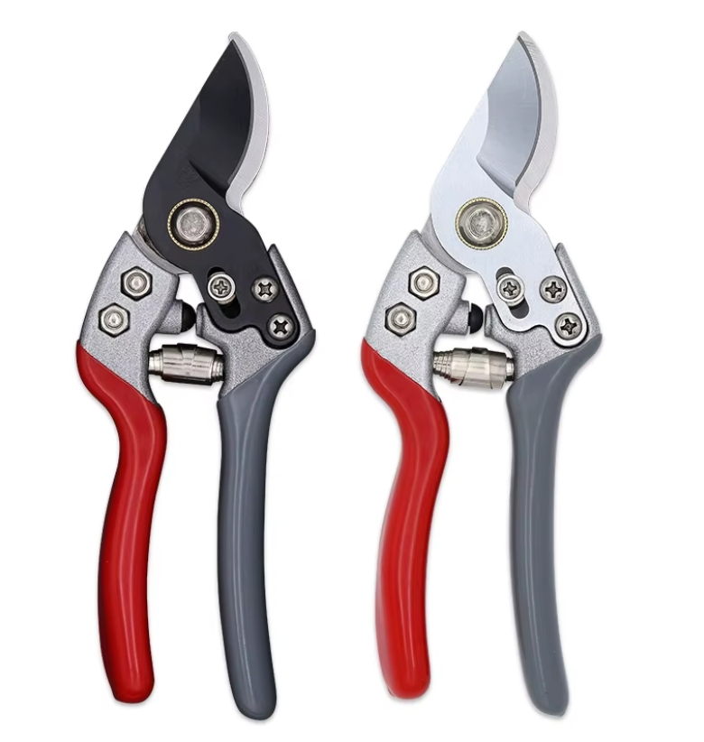 Садовые ножницы для обрезки веток и цветов