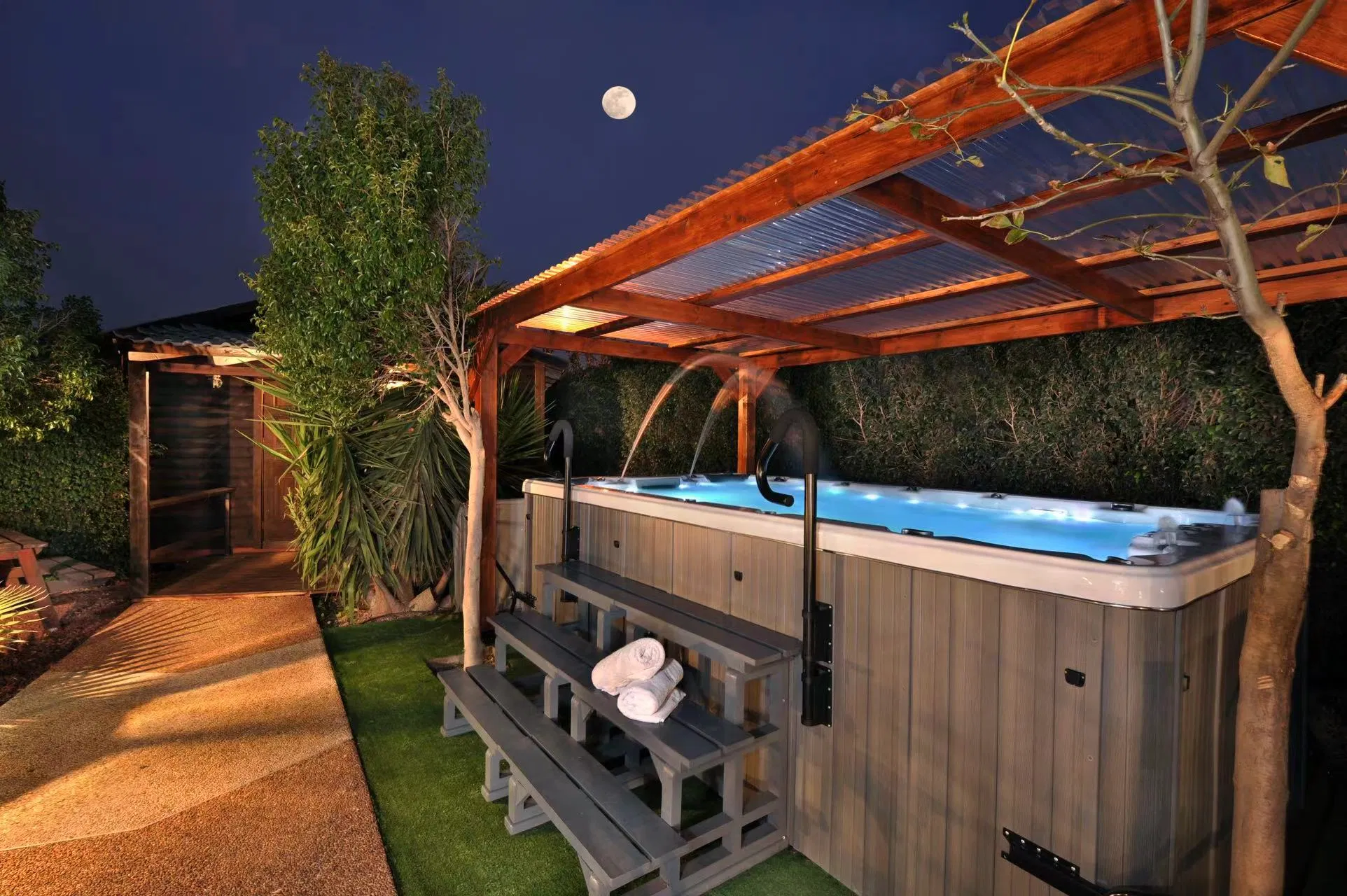 Гидромассажная ванна SPA на 3 персоны с системой Balboa