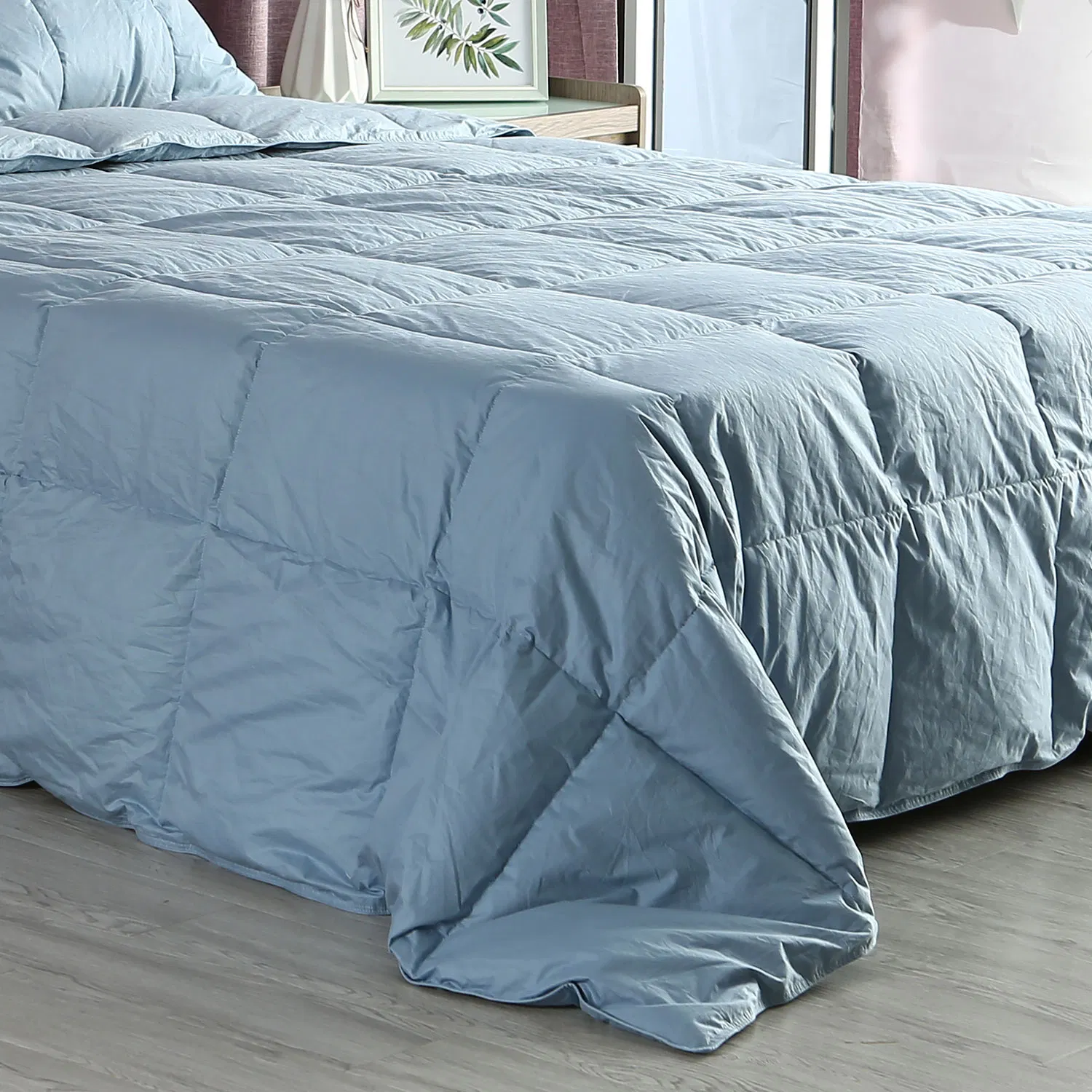 Hot Selling Soft and Warm 50% White Duck Down Duvet Household Bedding