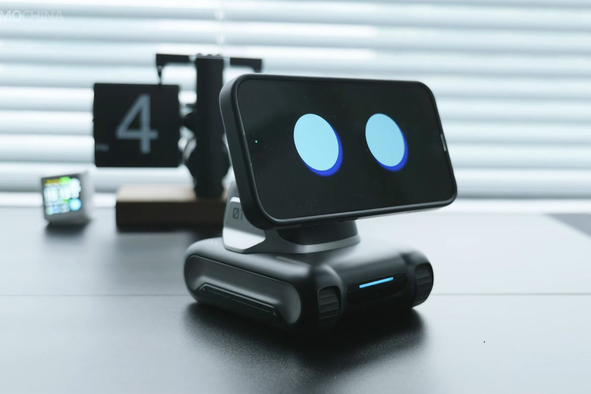 Wholesale OEM Factory Looi Ai Robot Desktop Companion Toy in Stock