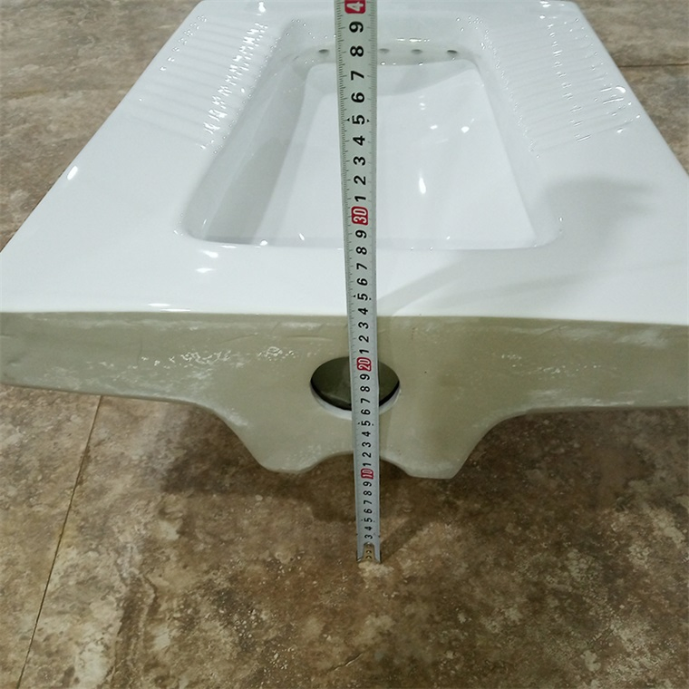 High Quality Ceramic Sanitary Ware Squatting Pan Floor Mounted Factory Wholesale