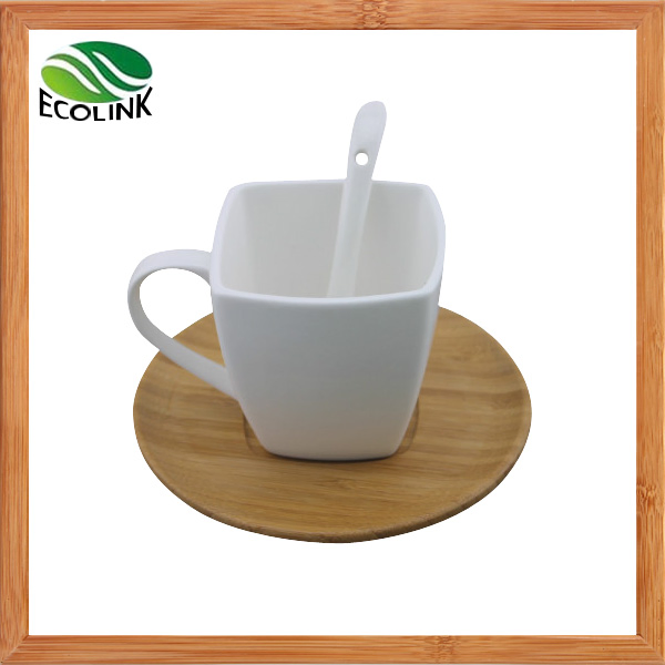 Керамическая кружка для кофе с бамбуковой подставкой