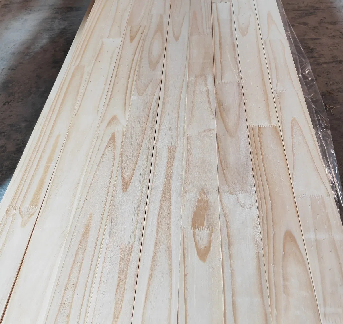 Wood Finger Jointed Board Paulownia Pine Timber Board