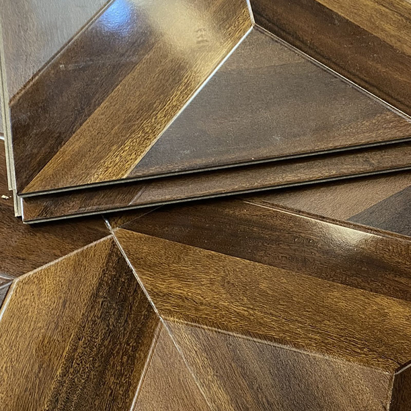 Luxury Spc Lvt Dry Back Wooden Engineered Laminate Flooring New Decorate