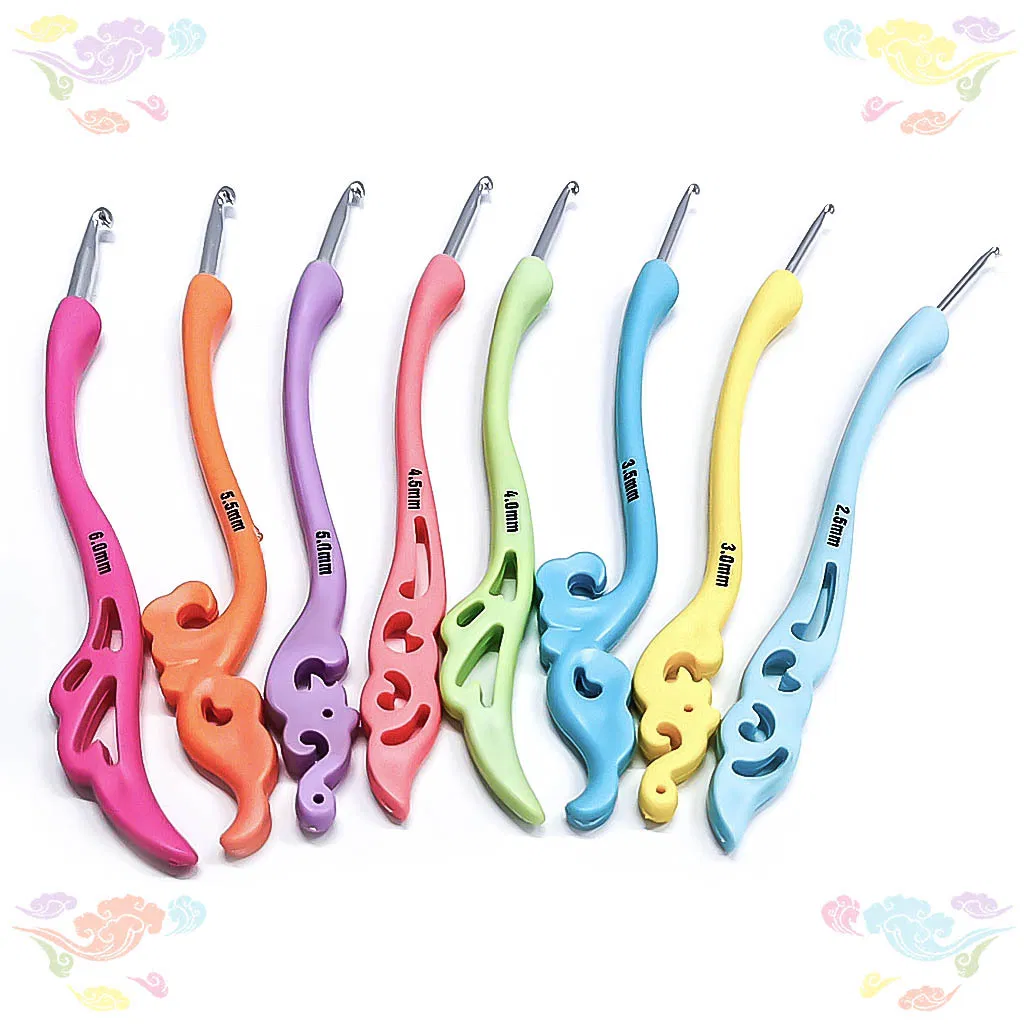 High Quality Colorful 8PCS Retro Soft Handle Aluminum Crochet Hooks in Blister Packaging Curved TPR Handle Flower