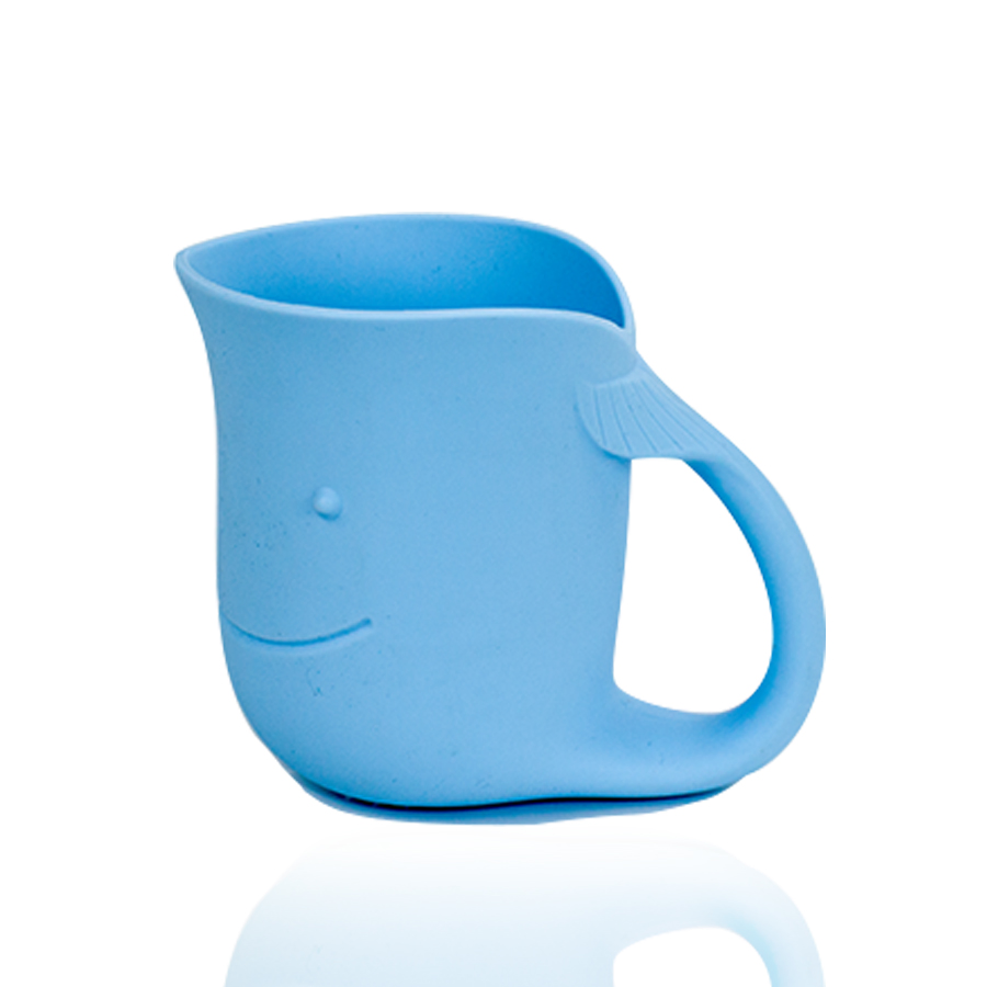Silicone Baby Bath Tear Free Waterfall Rinse Cup