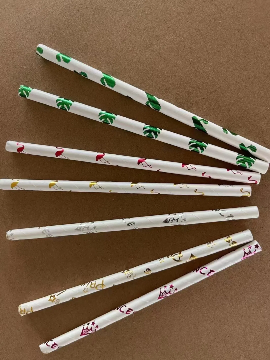 Biodegradable Paper Straws Bulk Assorted Rainbow Colors Striped Drinking Straws for Juice Shakes