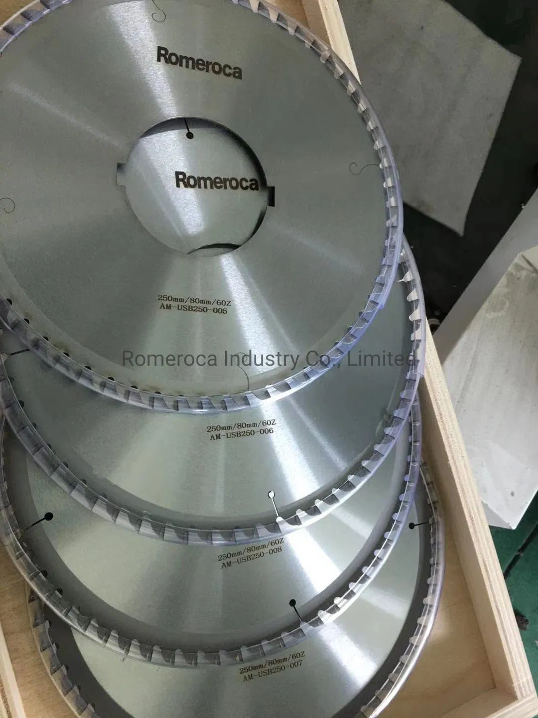 Factory Supply Hot Sale Saw Blades for Spc Floors Production Line
