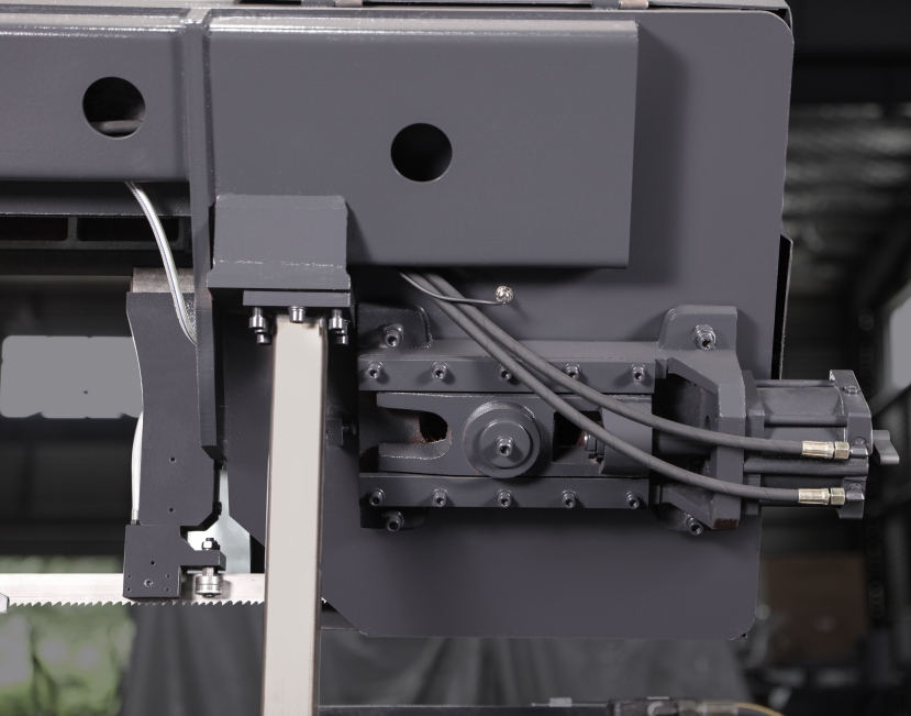 Ленточная пила по металлу автоматическая двухколонная горизонтальная