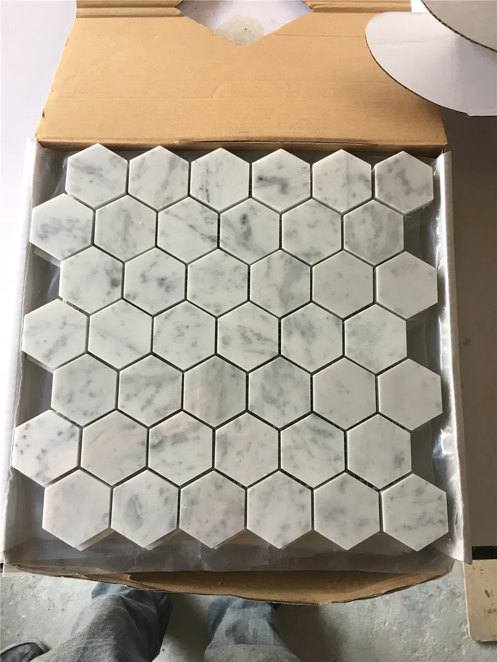 White Marble Mosaic Tile in Special Shape
