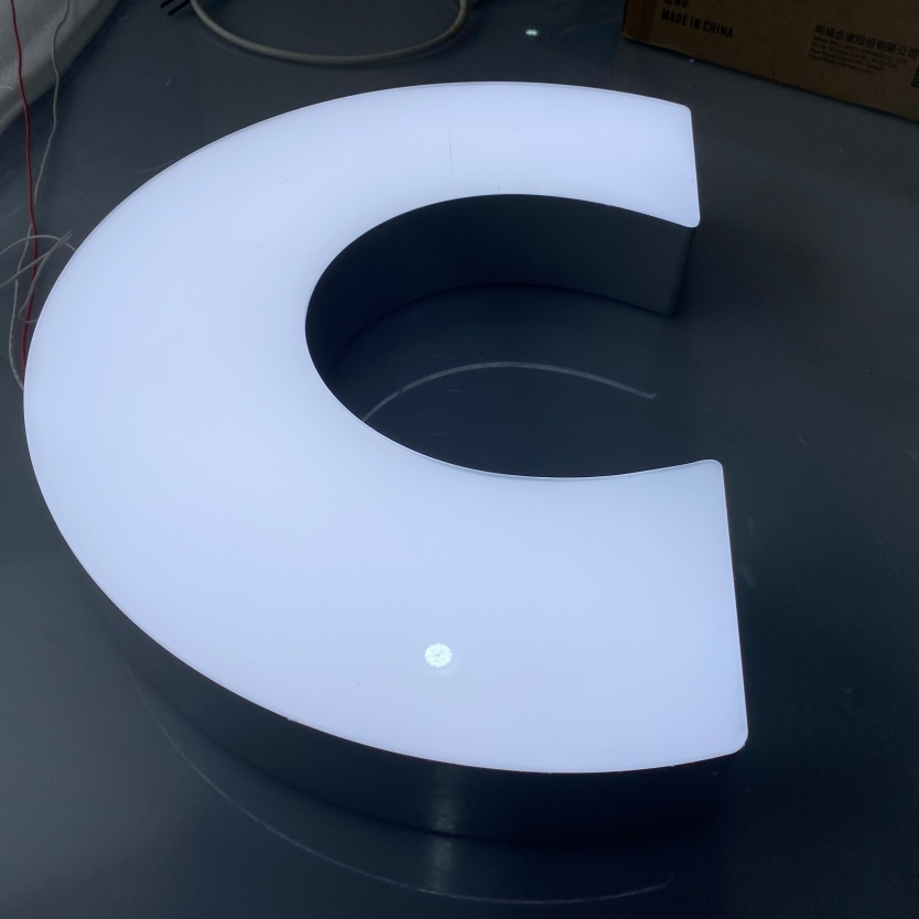 Edge-Lit Energy-Efficient Minimalist Channel Letter Sign for Decorative Artistic Installations