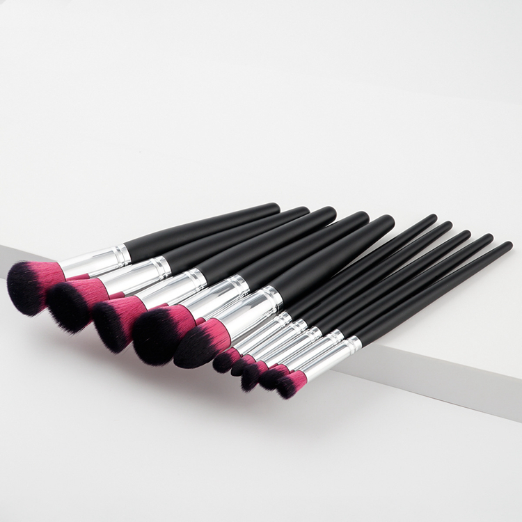 Hot Sale High Quality Synthetic Song and Dance Uki Foundation Professional Wooden Handle Makeup Brush Set