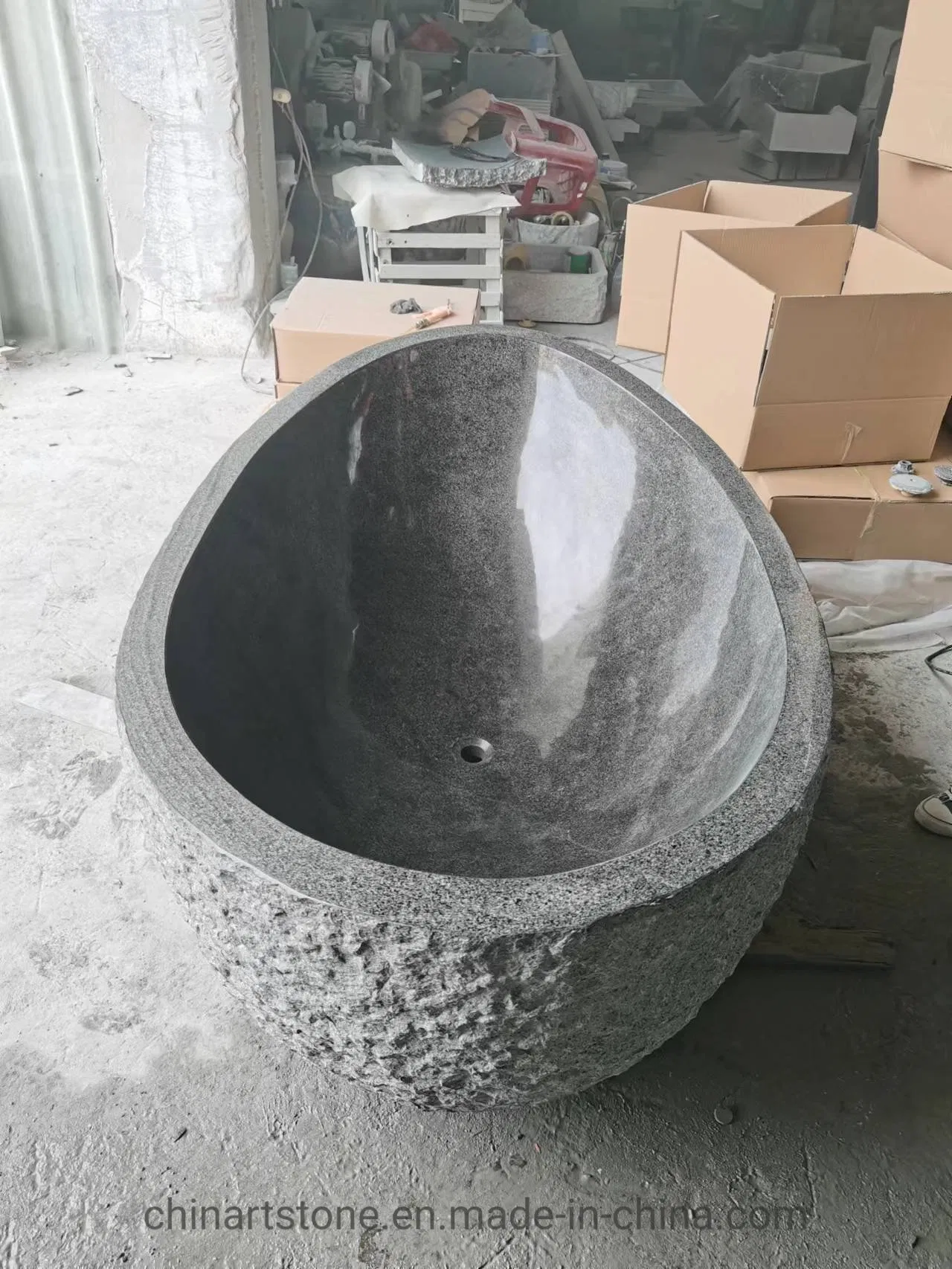 Угловая ванна из натурального мрамора и гранита