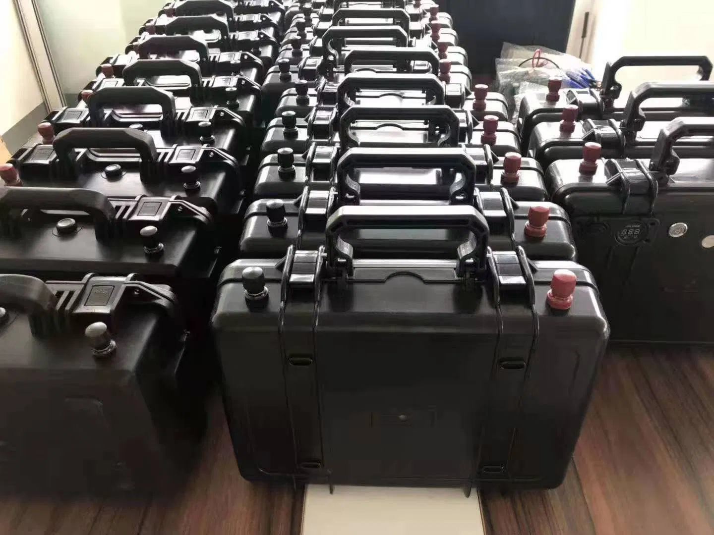 Warranty 5years 4s LiFePO4 Cells 12V 1.54kwh 120ah Solar Portable Power Bank