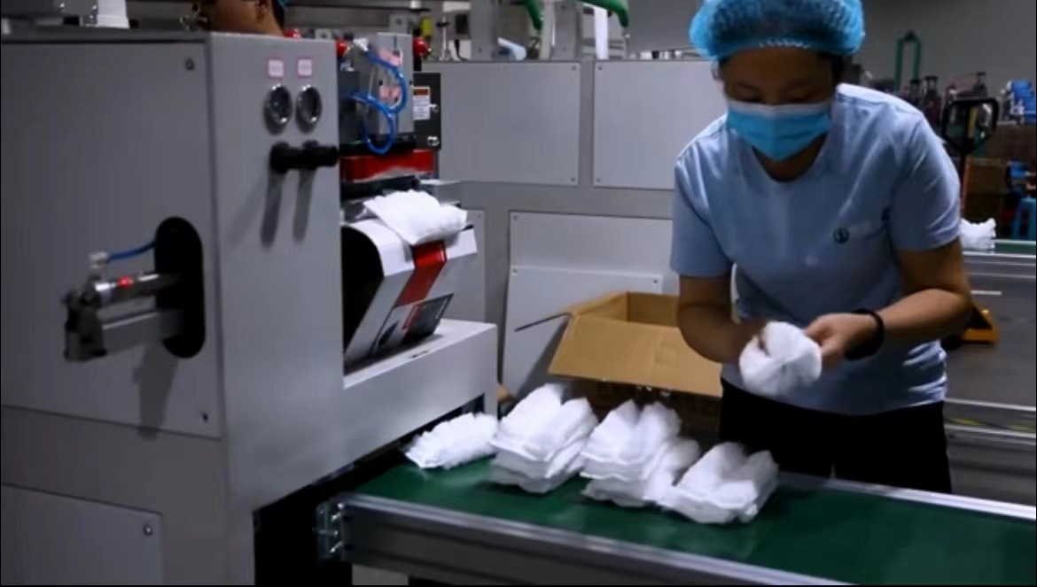 Non-Woven Fiber Mini Blind OEM Box or Polybag Cleaning Brush Disposable Duster Household Dust Brush Cleaner Home Furniture Window Bookshelf Sofa Car Duster