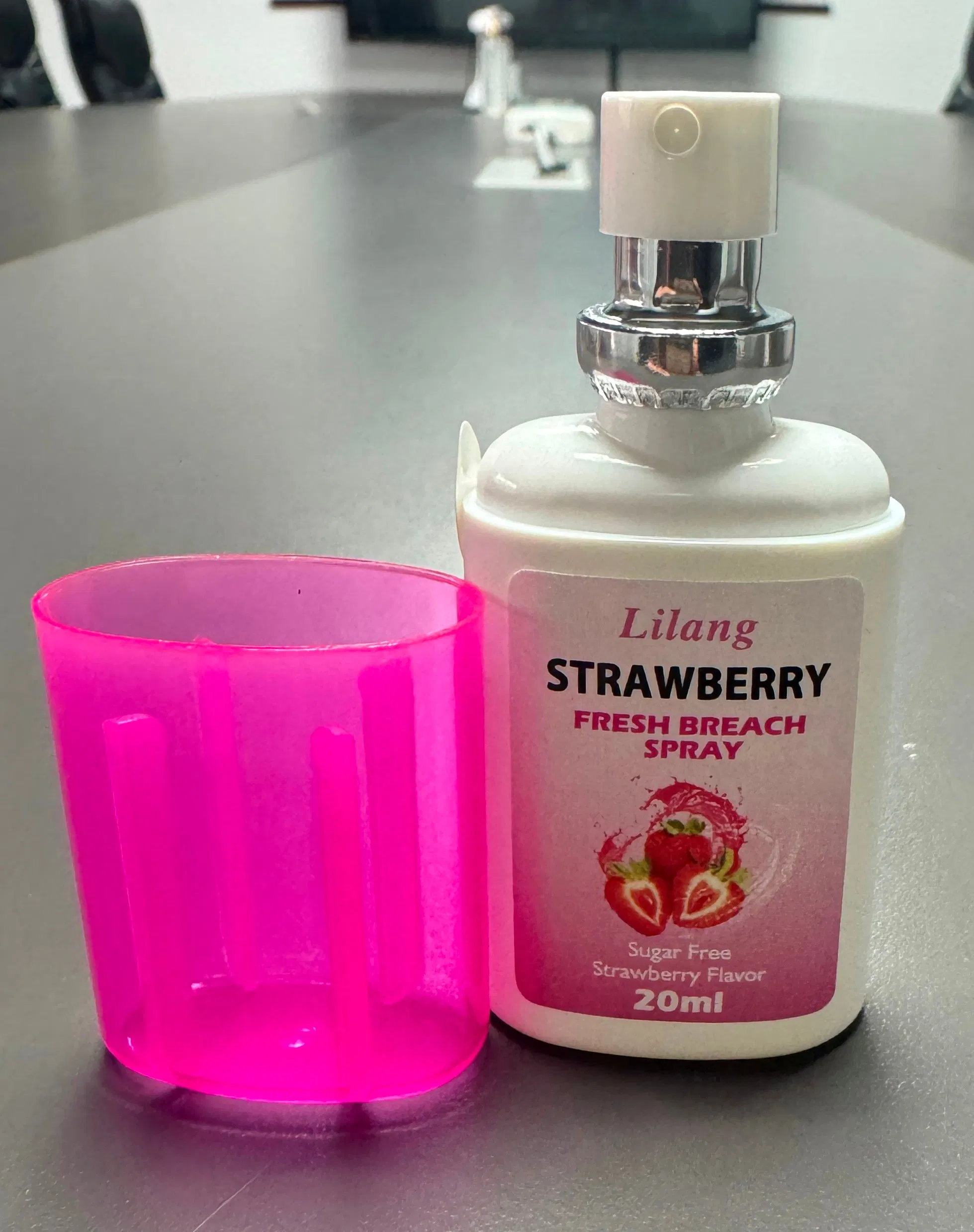 OEM ODM Portable Strawberry Mouth Spray Refreshing Oral Care